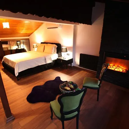 Hotel The Red Witch Boutique